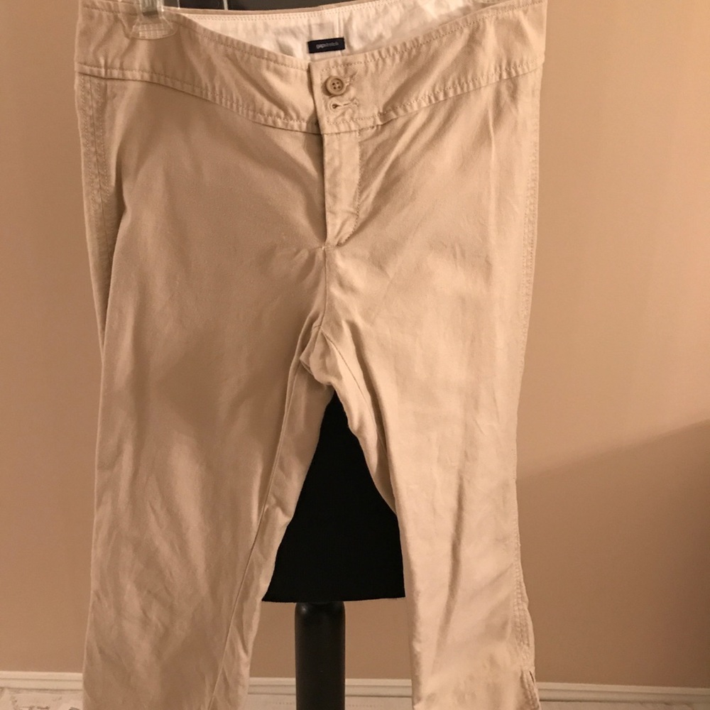 Gap beige Capri